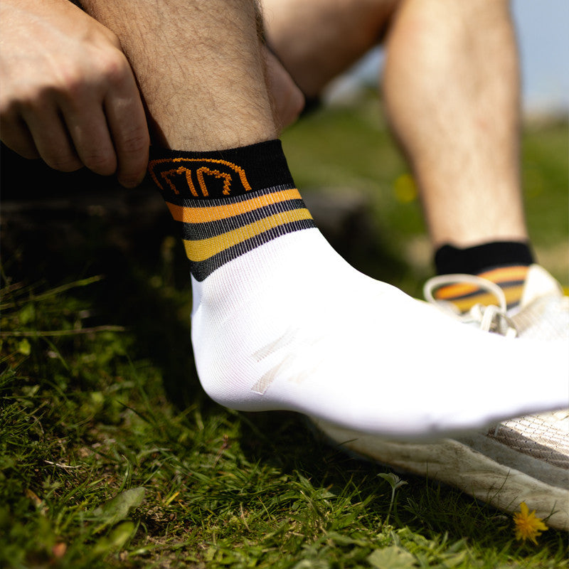 sidas-run-anatomic-light-ankle-calzini-running-bianco-nero image 2