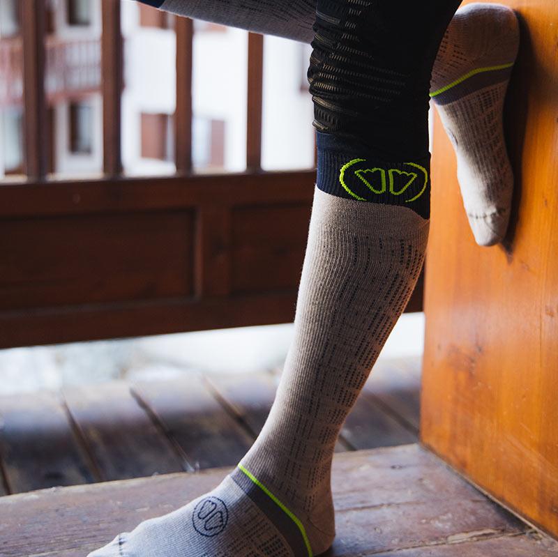 sidas-ski-merino-performance-calze-da-sci-in-lana-merino-bianco-blu-con-grip-pla image 2