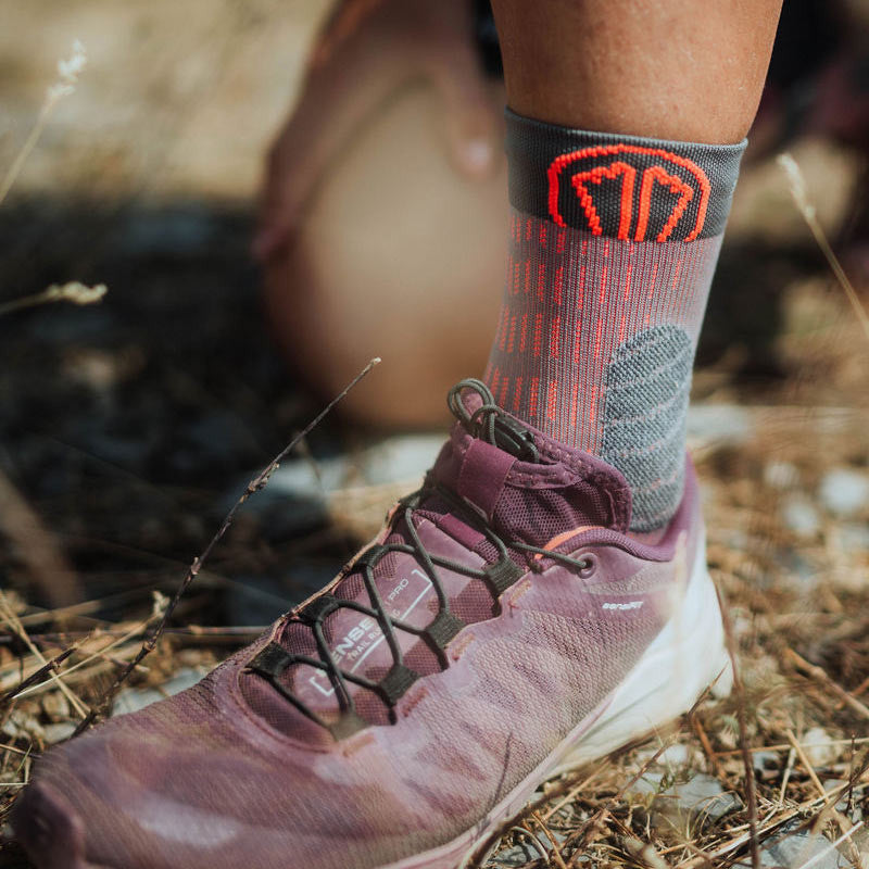 calze-da-trail-running-sidas-t-free-trail-arancio-grigio-tecnologia-t-free-per-l image 4