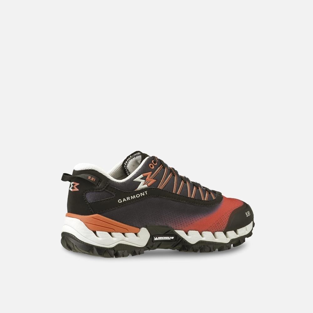 garmont-bolt-2-0-scarpe-da-hiking-leggere-per-uso-quotidiano image 2