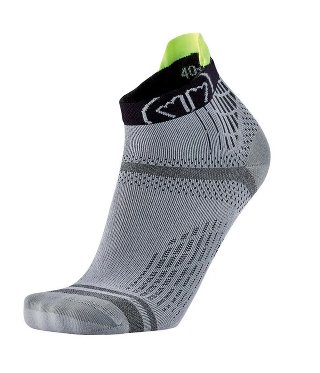 calze-running-sidas-run-feel-grigio-nero-sottili-antiscivolo-traspiranti image 1